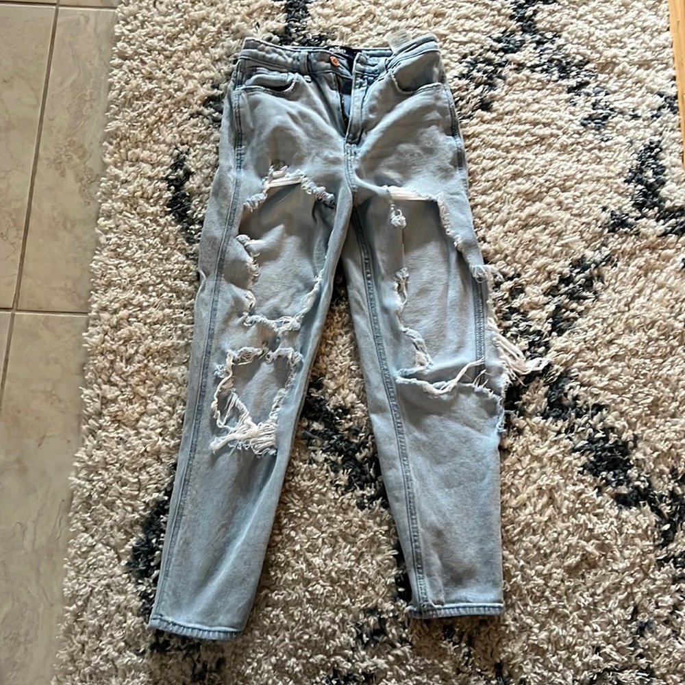 Hollister Ultra High rise mom jeans 0 short